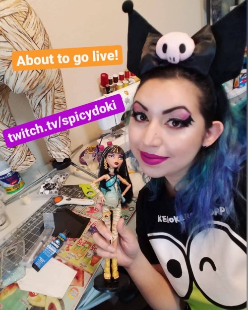 Spoopy stream! About to go live and try to finish up my accessories for Cleo! twitch.tv/spicydoki.