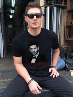 cuddlebearcas:  supernaturalapocalypse:I like the trend of the spn cast having shirts