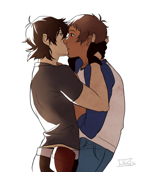 cookiesketches: Klance stuff pt.2??? thought i was done w these two GUESS IM NOT
