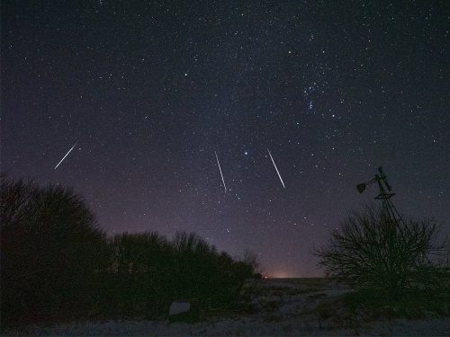 New from Tornado Titans! Image stack of the three brightest fireballs from the Geminid Meteor Shower