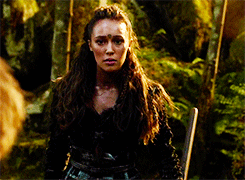 anyaslexa:lexa ruins me in general, but lexa with her hair pushed in front of her shoulders is the #