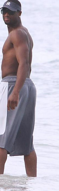 lamarworld:  NBA player Dwayne Wade has a phat juicy ass 