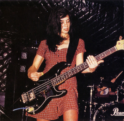 Sex bruiseonmind:  Badass female bassists Kim pictures