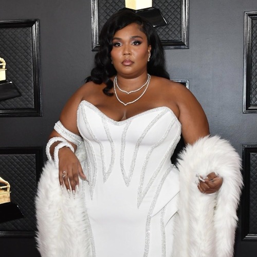 Porn photo coutureicons:lizzo wearing versace at the