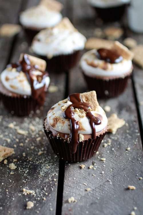 autumnalstars: Milk Chocolate Mousse filled Chocolate Cups with Marshmallow Frosting