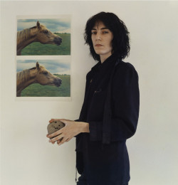 Reptilealiensmadeoflight:– Robert Mapplethorpe, Patti Smith (1975)