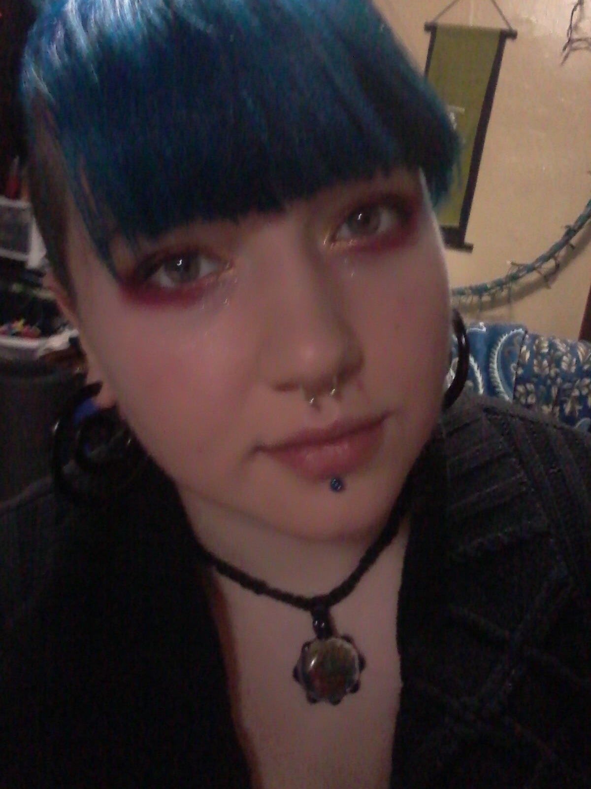acidkittiegoddess:  Nya kitty ♡ kawaii  cut my bangs something different :3