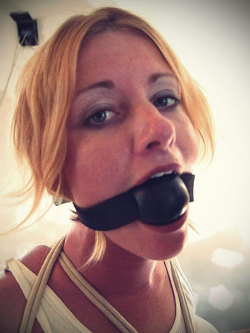 ukbdsm:  Ballgag Bondage