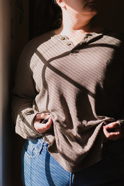 sometimesdesperate:I did another taking my sweater off series but this time with more dramatic lighting and a new bra that I will be returning bc it doesn’t fit right but it does look cute.