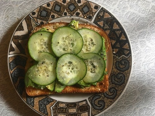 Porn strong-healthy-happy-vegan:  Avocado toast photos