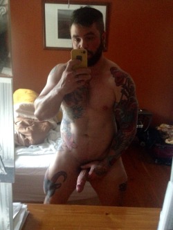 xtofux:  Welp. My cock and my quads look big today. So here is a nude. Don’t be a creep.