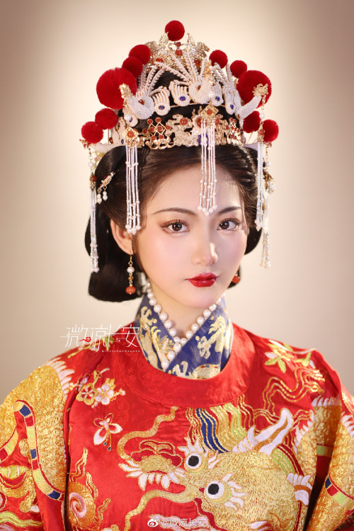 chinese wedding hanfu by 微凉长安