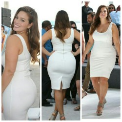 biggs1088:  Ashley Graham is a goddess