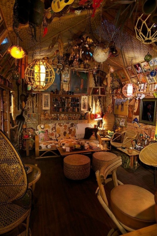 Rooms That Reminds Me Of Alice In Wonderland And Howls Moving Castle>>