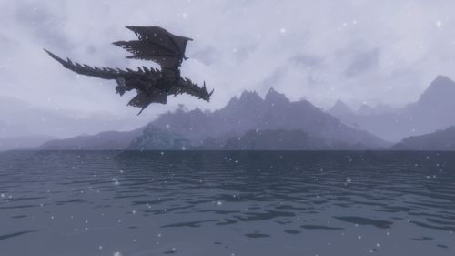 Rhaegal hunting a bear and killing stormcloacks  …without letting the meal go ^^*when TFC 1 w
