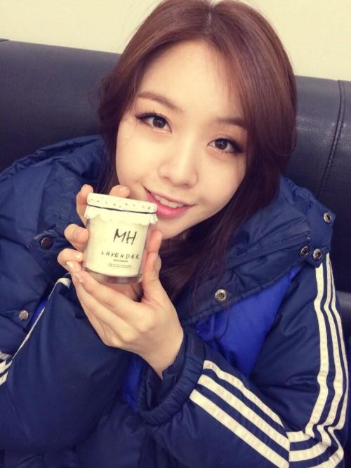 Min Ah (Girls Day) - MH CANDLE Sponsor Pic