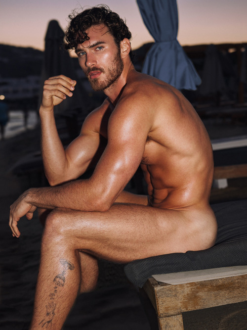 hardbodiedmale4u:  Michael Yerger