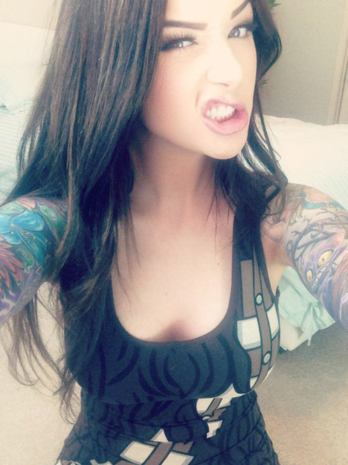 itsall1nk:  More Hot Tattoo Girls athttp://hot-tattoo-girls.blogspot.com