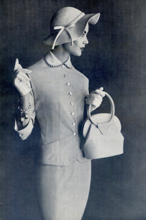 Retrophile