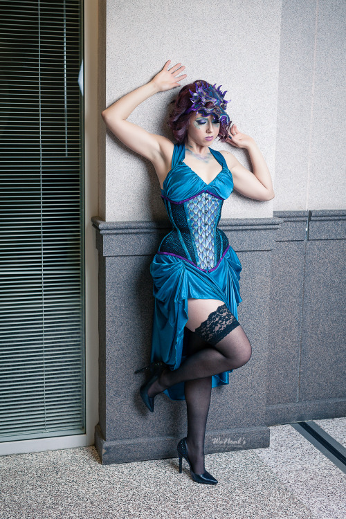 straitlaceddame:Photography: Weneals PhotographyMUA: Kim of GlamoureyesHair: Jessica MarthallerHand-