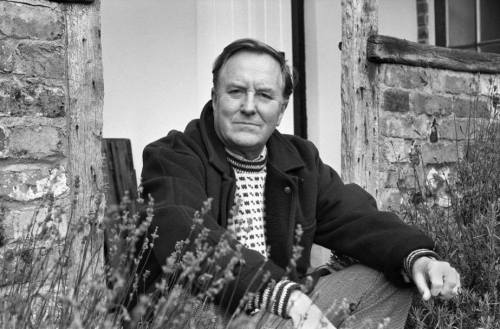 Robert Hardy, photographed by Flo Smith