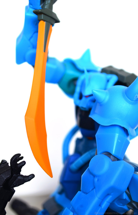 okamidensetsu:  -2nd Annual Best of List(s)-Top 7 Toys Of The Year (2014) - RM-005: War Machine - #2This one needs no introduction. I wrote a review of this one that I was very happy with in my original post. If you would like to read about how amazing
