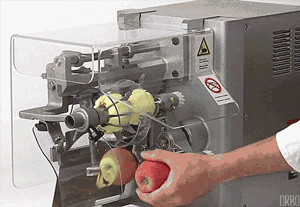 srsfunny:  Apple Peeling Machinehttp://srsfunny.tumblr.com/  This is the biggest