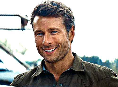GLEN POWELL As TYLER OWENS In TWISTERS (2024) Dir. Lee Isaac Chung