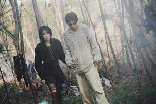 240124 - 'love Wins All' Mv Behind The Scenes Melon Exclusive Photos