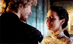 ale-la-pazza1:         One Scene Per OTP: Francis &amp; Mary - 1x13.        