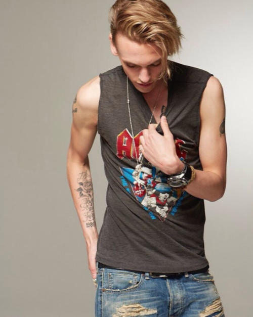 foreverjamiecampbellbower:Jamie from seventeen magazine.  2013 