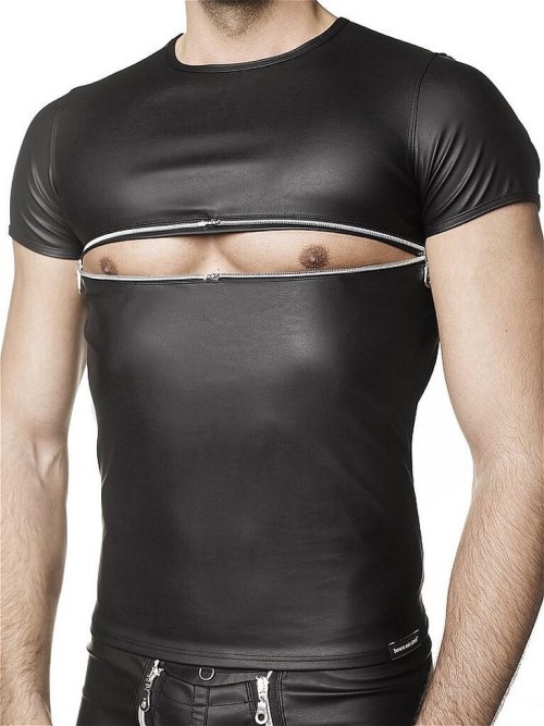 rory221b: joustinglance: who needs a clevage sweater when you have a nipple shirt
