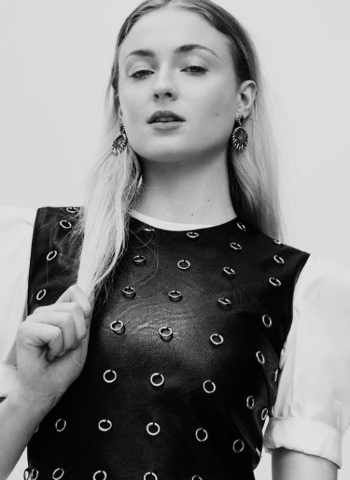 bwgirlsgallery:Sophie Turner by David Schulze for InStyle