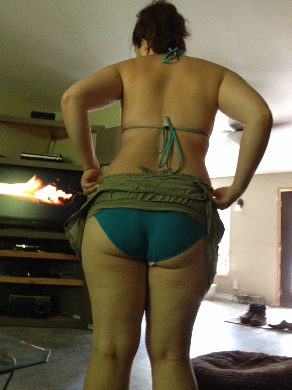 bazine02:  Big girl little clothes.
