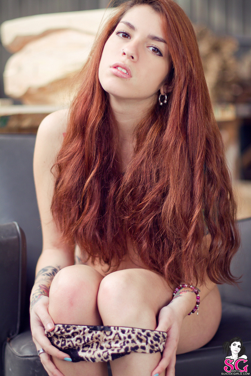 beautifulgirlsmakemesuicidal:  Capuccetto Suicide 