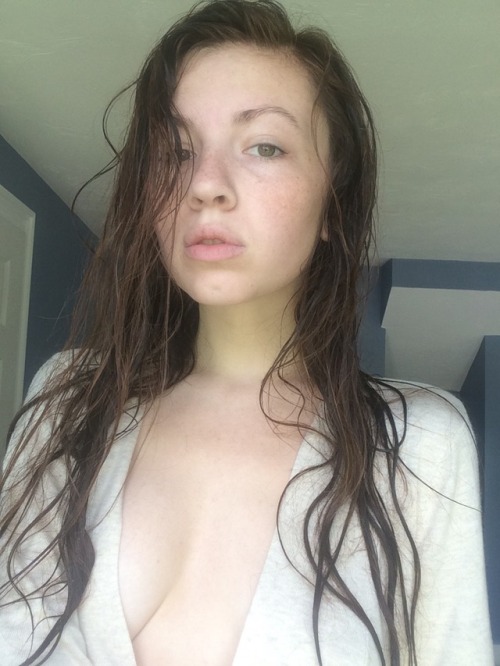 thcolleen: I feel way more confident with a naked face