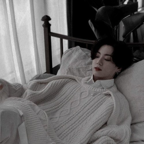 Mattresses And Midnight Snacks - Jungkook X Reader