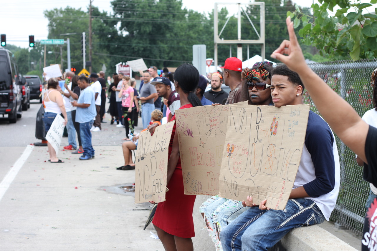 lostmous3:  A day at a peaceful protest in Ferguson, Missouri