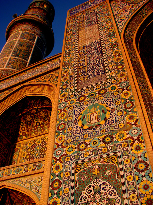 warkadang: Jama Masjid of Herat, Afghanistan.  Photograph by Mark Schlegel on Flickr. 