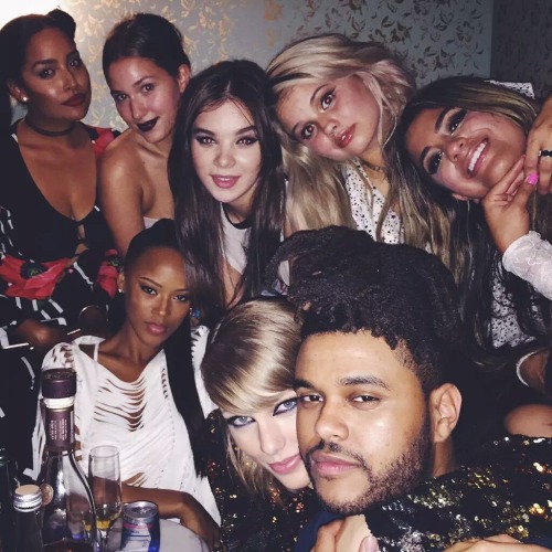 Ally with @taylorswift13, @theweeknd, @HaileeSteinfeld and friends (Via riiicecakes on Instagram) ht