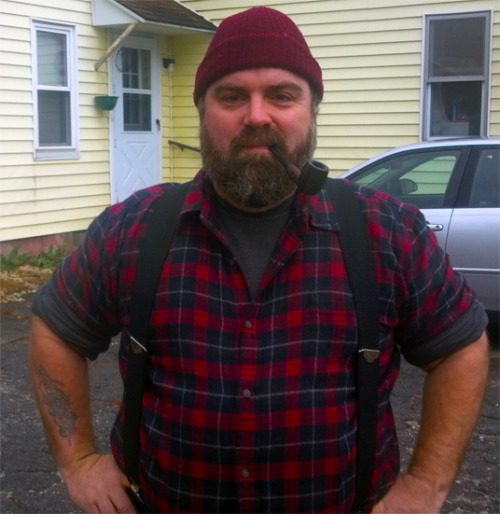 foxbear:  bearmccrosky:  Everyone else is doing the whole “2013 Year In Selfies” bit - so here you go.  Hell, yeah.