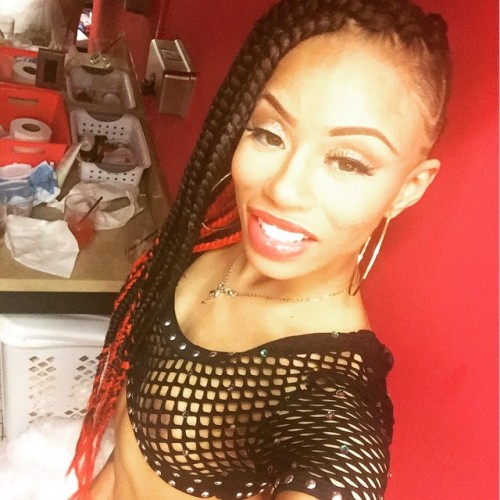 fetishofcolor:  www.ConnectPal.Com/Miss_Maserati_Dabody