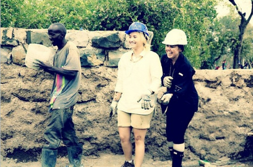 dlovato-news:  marissa_callahan: Almost a year? 