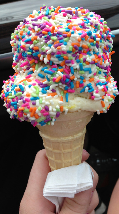 foodluxury:  Love Food? This blog is for you. 
