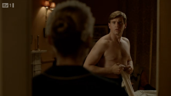 amazingmalenudity:  Allen Leech