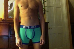 pacific-eyes:  Got three new pairs of underwear