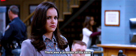 lizzie-mcguire:      In the scene where Captain Holt and the precinct took bets on