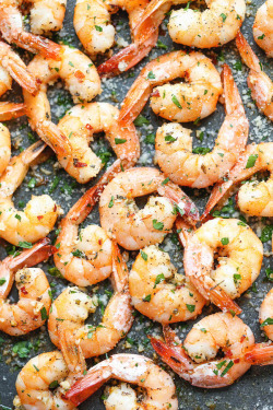 doctagonzo:  verticalfood:  Garlic Parmesan Roasted Shrimp  Still hungry