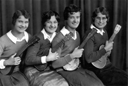 uketeecee:The Gilbert Sisters, also known as The Melody Girls, circa 1924.From left, Dolly 21, Peggy, 22, Blanche 25 and Mabel 30They hailed from Sioux City, Iowa and achieved popularity for a brief time during the mid 1920’s.