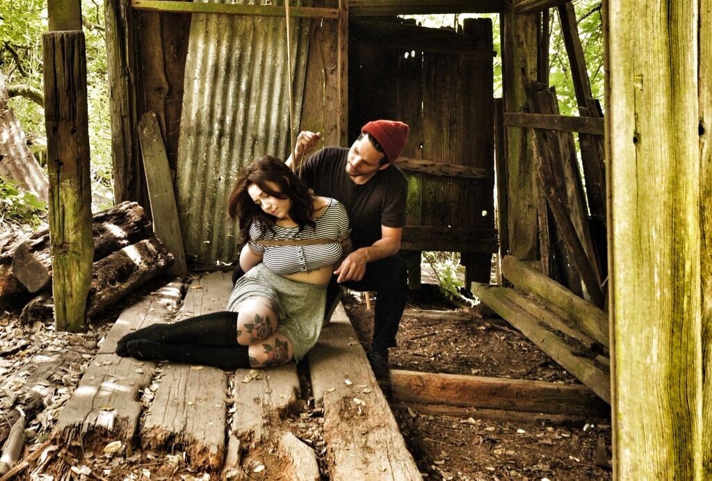 soapsrose:  A trip to the hobo shack.. &lt;3 amazing memories made!  Tied by